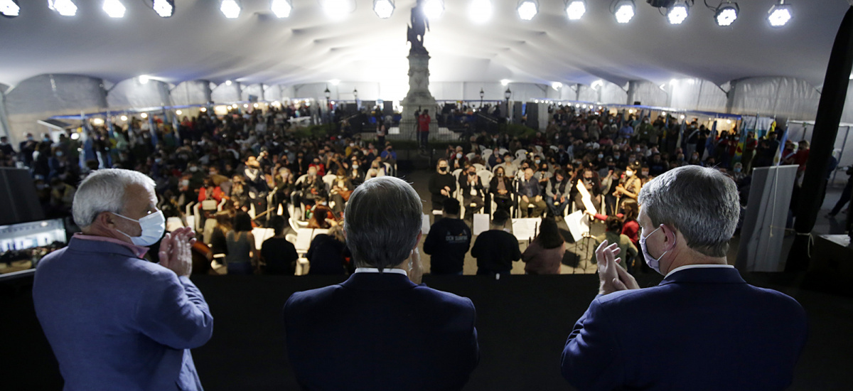 Cascallares y Tolosa Paz junto a escuelas técnicas y anuncio de inversión eductiva
